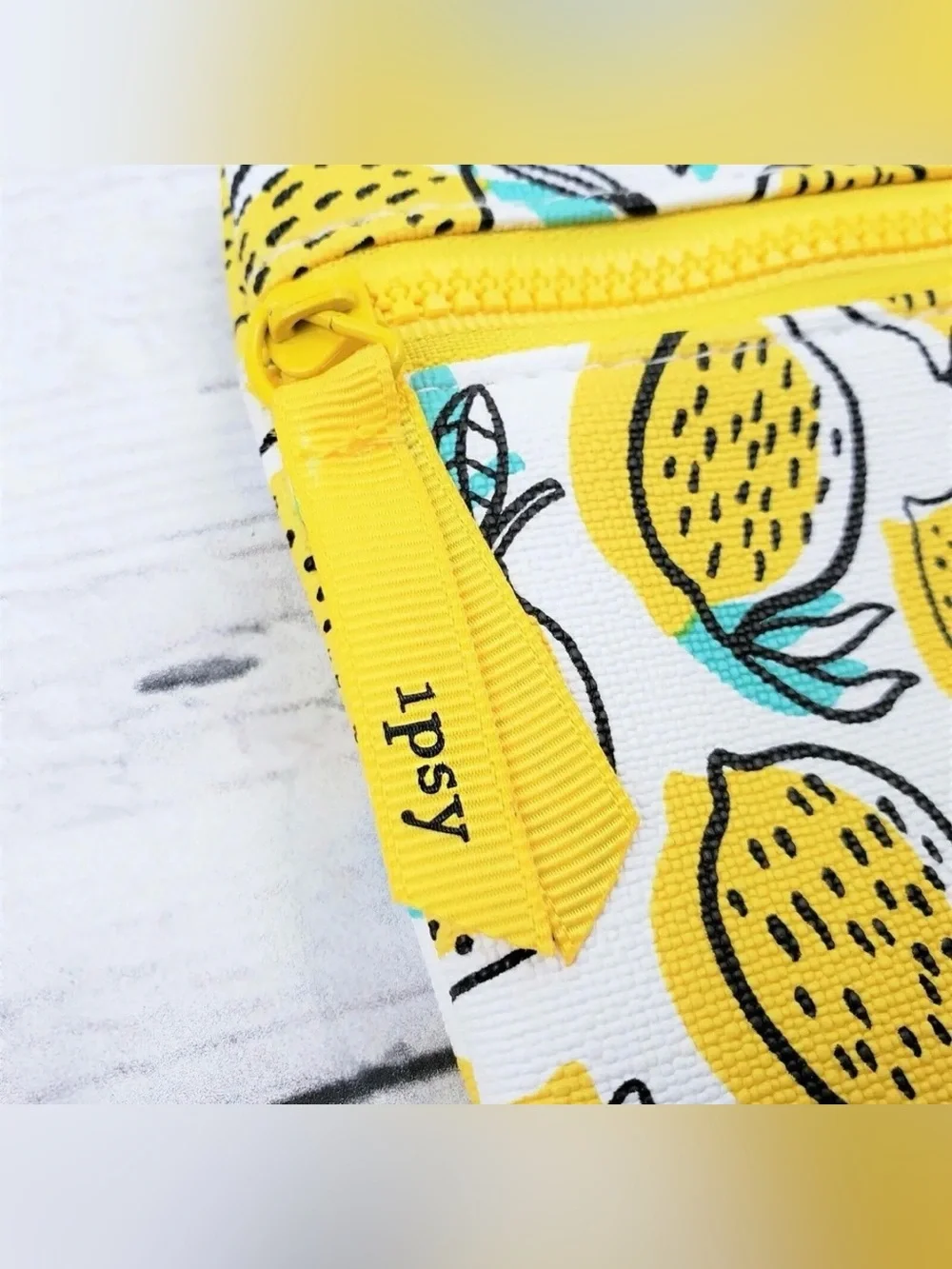 ipsy lemon print